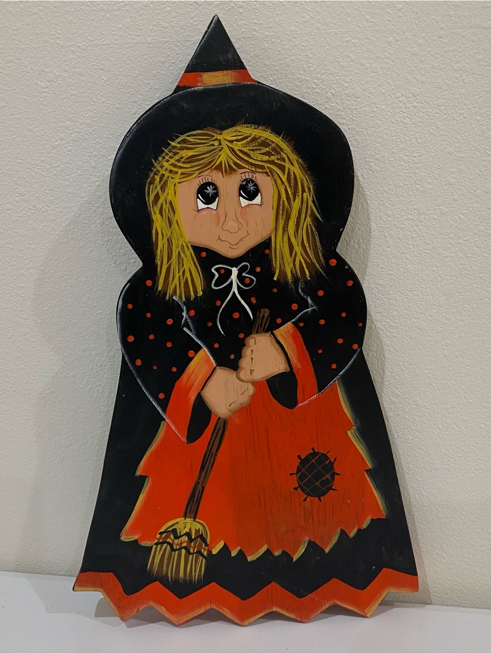 Vintage Halloween Witch Hand-Painted Primitive Wooden Folk Art 15" Tall